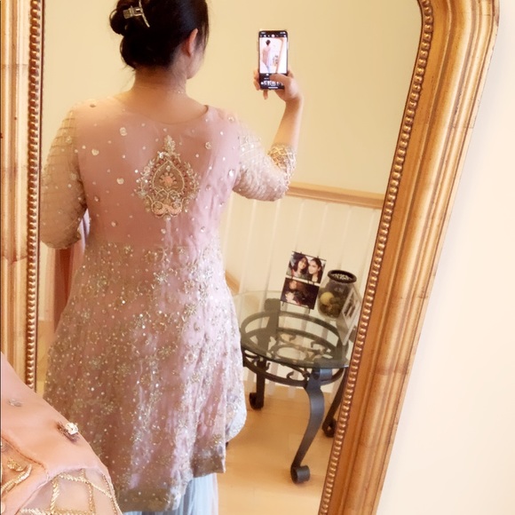 Pakistani designer Phatyma Khan kameez duppata - Picture 7 of 14